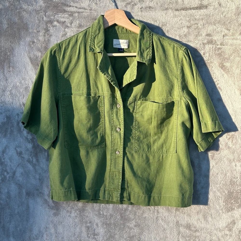 Universal Thread Women’s Olive Utility cropped box fit Button-Up Shirt – Size M - Picture 2 of 15